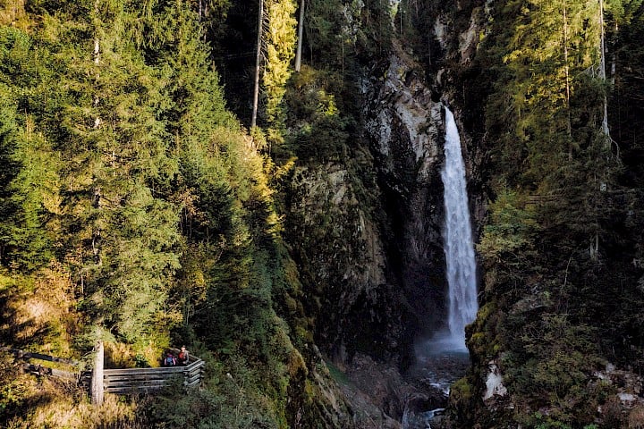 Untersulzbachtal Wasserfall mit Aussichtskanzel